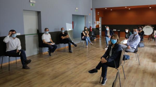 Catarina Martins reuniu com a direção da Sociedade Artística Musical dos Pousos e com vários dirigentes das escolas de ensino artístico da região de Leiria, para abordar a questão dos cortes no financiamento e nas respetivas vagas neste tipo de ensino articulado, 16 de setembro de 2020 – Foto de Paulo Cunha/Lusa