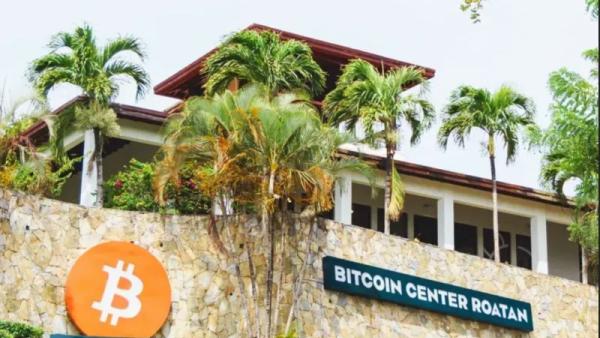 O "centro Bitcoin" da ilha de Roatán.