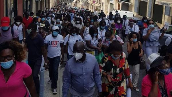 Manifestação da diáspora da Guiné-Bissau em Lisboa - Foto retirada do facebook de Mário Imbaná