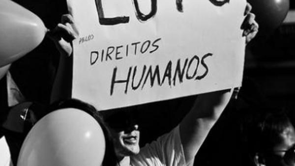 70 anos depois, a Declaração Universal dos Direitos Humanos está sujeita à fragilidade da época em que as democracias e as liberdades estão à mercê de “bárbaros”