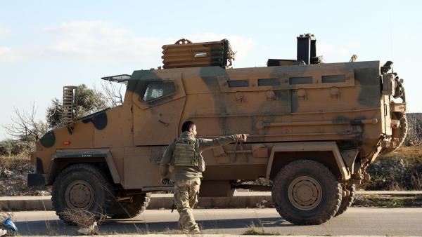 Coluna militar turca em Idlib na Síria. Fevereiro de 2020.