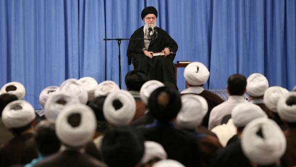 Khamenei, Líder Supremo da Revolução no Irão, toma posição sobre os resultados eleitorais. Fevereiro de 2020.