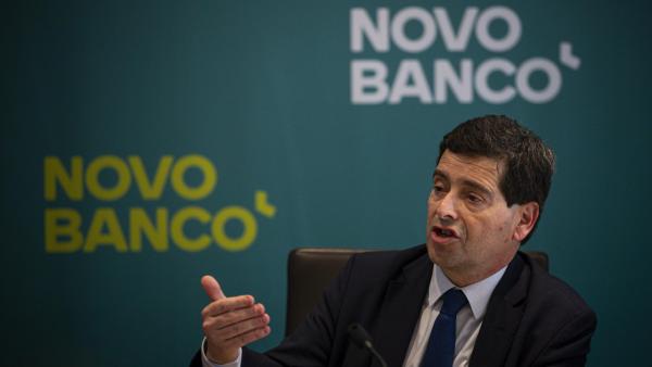 António Ramalho, CEO do Novo Banco, durante a apresentação de resultados da instituição em 2019. Foto de José Sena Goulão/Lusa.