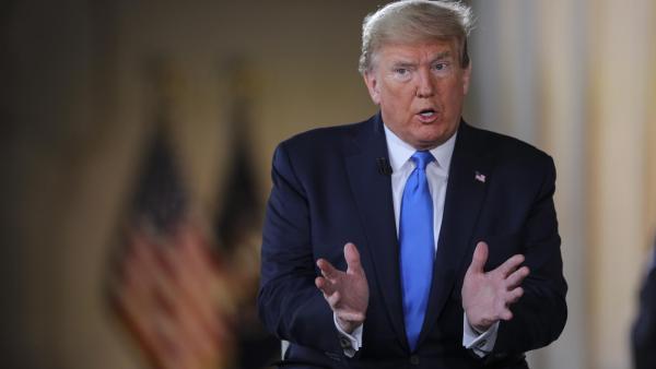 Donald Trump a fazer uma declaração esta segunda-feira. Foto de Oliver Contreras/POOL/EPA/Lusa.