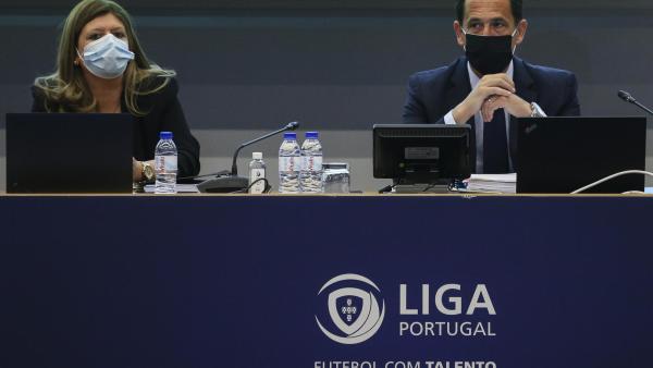 Assembleia geral extraordinária da Liga no início de junho.