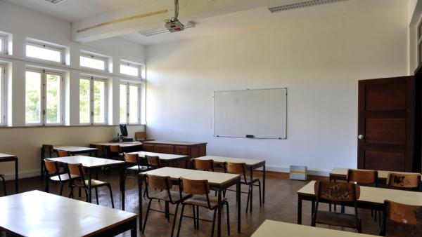 Apesar das melhorias observadas no combate ao abandono escolar, Portugal continua em 21º lugar entre os 28 países da União Europeia.