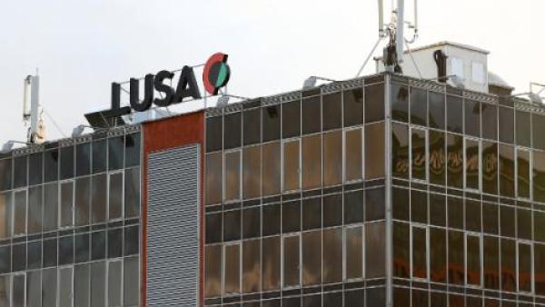 "Uma medida que pretendia precisamente aliviar o rendimento disponível das famílias, incentivando o uso de transporte público, é utilizada para penalizar trabalhadores de uma empresa com tutela pública", criticam os trabalhadores.