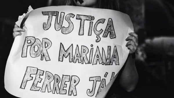 Cartaz exige justiça para Mariana Ferrer. Fonte: Twitter  @_MariaNoemia.