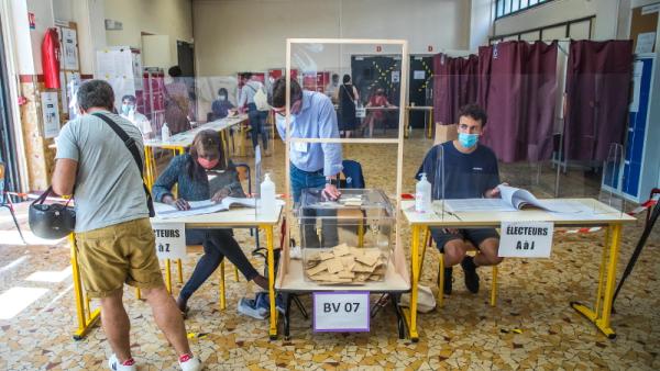 Eleições regionais em França, primeira volta, 20 de junho de 2021 – Foto de Christophe Petit Tesson/Epa/Lusa