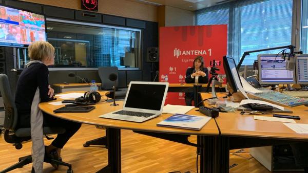 “Tanto sobre como respondemos à vaga de despedimentos, à enorme tragédia económica e social que já sabemos se irá agravar nos próximos meses, nem sobre o Novo Banco houve de facto acordo com o Bloco de Esquerda até ao momento”, diz Catarina Martins.
