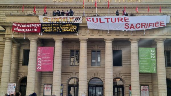 Teatro Ódeon ocupado. Foto de @zanavant/Twitter.