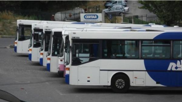 Municípios e Comunidades Intermunicipais (autoridade de transportes rodoviários de passageiros) parecem não ter resposta para resolver a crise de transportes no interior
