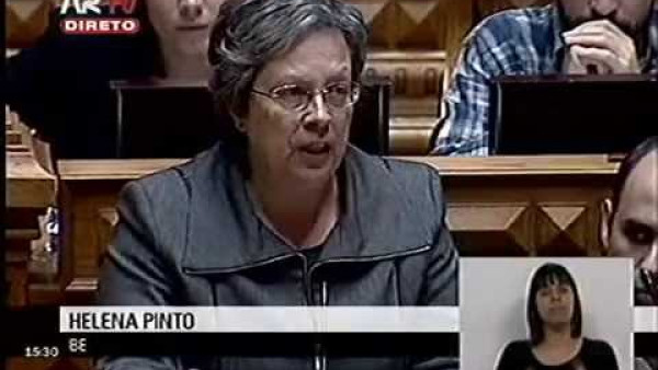 Europa não pode lamentar mortes no mar e fechar as portas a quem cá quer entrar