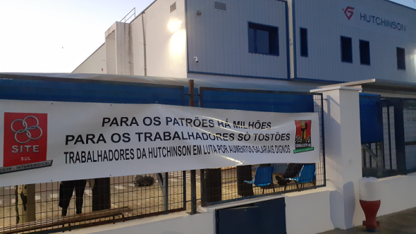 Faixa da CGTP na fábrica Hutchinson, Campo Maior, Portalegre, 14 maio 2021 – Foto CGTP