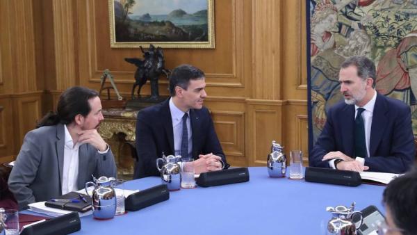 Pablo Iglesias, Pedro Sánchez e Felipe VI