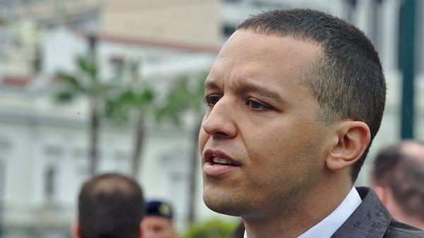 Ilias Kasidiaris em 2016. Foto de DTRocks/Wikimedia Commons.