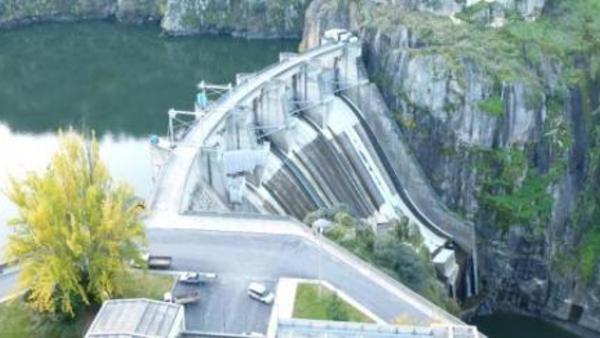 “As barragens continuarão a colher lucros caídos do céu”, Barragem do Picote -  Foto: brigantia.pt