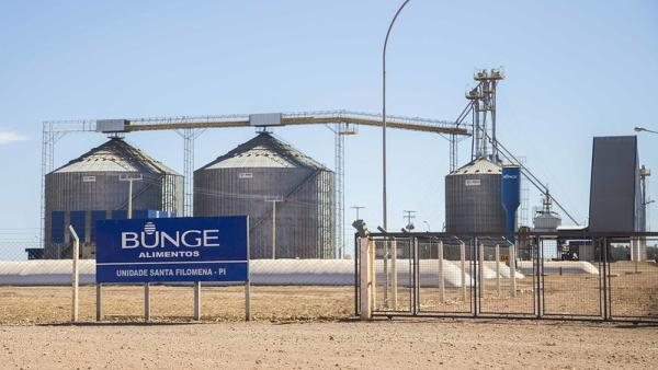Área de abastecimento de grãos da Bunge, uma das multinacionais do agro-negócio. Unidade de Santa Filomena. Foto: Rosilene Miliotti/FASE/Flickr