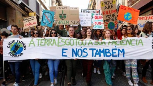 Greve Climática Estudantil vai voltar às ruas no domingo 19 de dezembro – Foto de Greve Climática Estudantil
