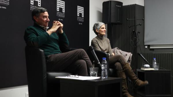 Apresentação do livro Sinais de Vida - Cartas da Guerra 1961-1974, de Joana Pontes. Foto de Mariana Carneiro.