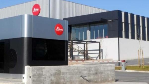 A fábrica da multinacional alemã Leica opera em Lousado, Vila Nova de Famalicão.