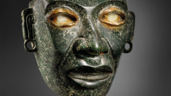 Uma das máscaras consideradas falsas pelo Instituto mexicano e que será leiloada pelo preço de 550.000 euros pela Christie’s.
