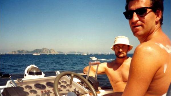 Marcial Dorado e Alberto Feijóo em 1995 num iate do narcotraficante.