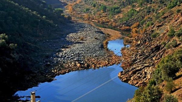 Rio Ocreza – Foto de Francisco Antunes / wikimedia