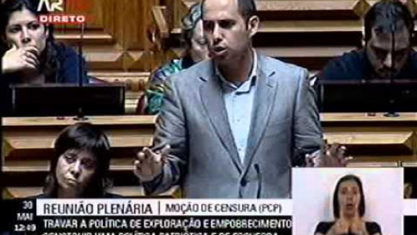 A marca deste Governo é o aumento de impostos
