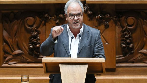 Acompanhe em direto o debate sobre a despenalização da morte assistida
