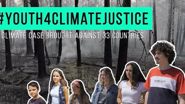 Imagem dos jovens que colocaram os 33 países em julgamento devido às alterações climáticas. Página da GLAN.
