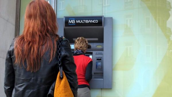 Multibanco - Foto de Paulete Matos