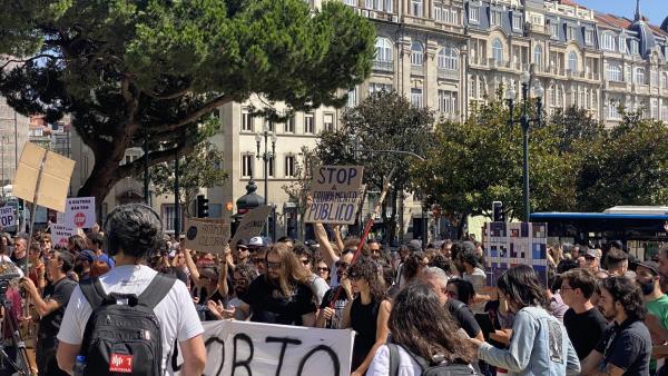 Manifestação dos músicos do STOP em frente à Câmara Municipal do Porto.