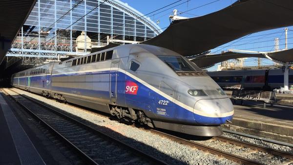 A Áustria introduziu a proibição de voos domésticos com alternativa de viagens de comboio de até três horas.