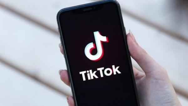 TikTok, aplicação de vídeos curtos detida pela empresa chinesa ByteDance. Foto de Chantelle van Heerden, Flickr.