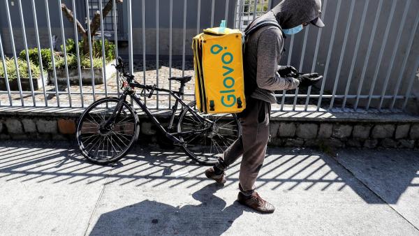 “Se as plataformas têm ganhos, também devem contribuir, mesmo que as plataformas aleguem que não são o empregador, nos casos de trabalhadores por conta própria”.