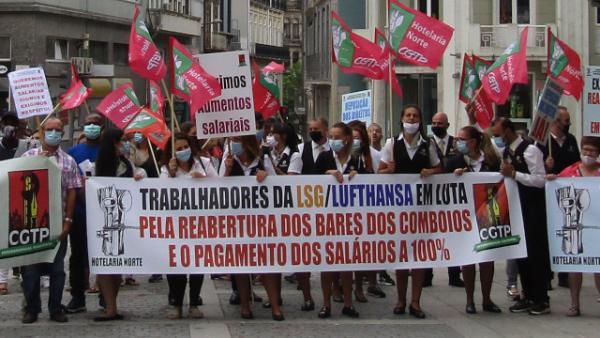 Trabalhadores dos bares dos comboios venceram e vão retomar trabalho na próxima quinta-feira