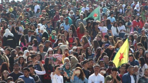 Comemoração da vitória das  Forças Democráticas da Síria em Kobane – Foto de ANF News