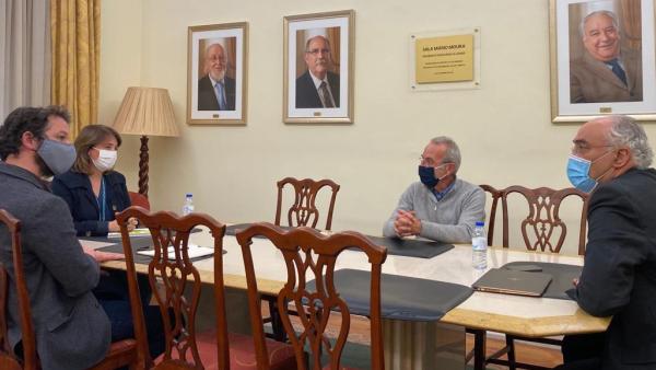 Catarina Martins e Moisés Ferreira em reunião com a Associação Portuguesa de Medicina Geral e Familiar