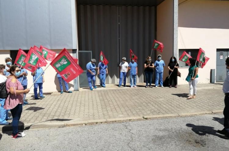 Trabalhadoras da SUCH manifestam-se em defesa dos seus empregos. Junho de 2020. Foto do Sindicato da Hotelaria do Centro.