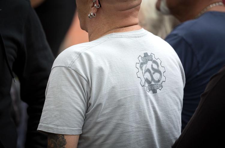 Manifestante neonazi na Alemanha em 2019. Foto de Kai Schwerdt/Flickr.