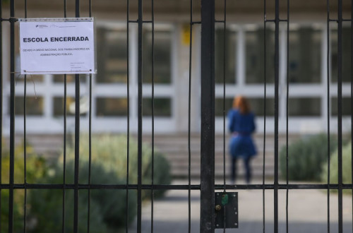 Escola em greve.
