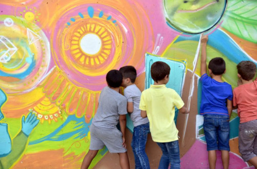 Bloco apresenta medidas para combater pobreza infantil