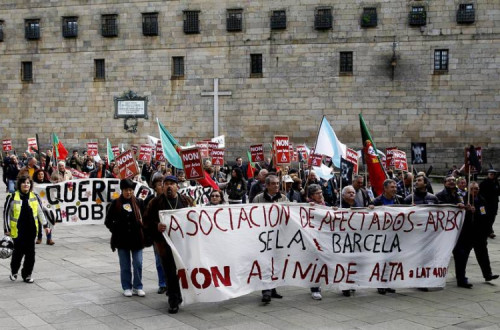 Tendas do protesto dos estudantes em Milão. Foto do El Salto.