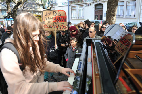 Manifestação das escolas de ensino artístico em frente ao MEC, 9 de fevereiro de 2015