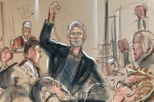 A saúde do fundador do WikiLeaks continua a deteriorar-se na prisão britânica de segurança máxima Belmarsh.