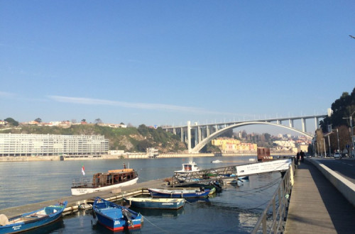 Vista da ponte da Arrábida, Porto. Vista da ponte da Arrábida, Porto. Foto de Sergei Gussev/Flick.