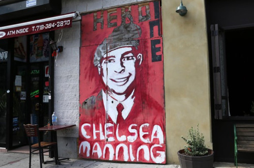 Mural a Chelsea Manning. Foto de Timothy Krause/Flickr.