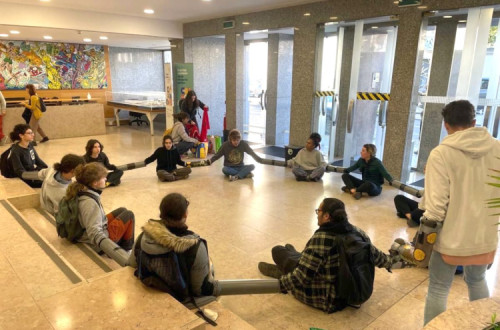 Estudantes ocuparam Ministério das Infraestruturas.