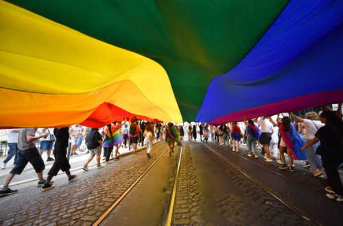 marcha do orgulho LGBTI+
